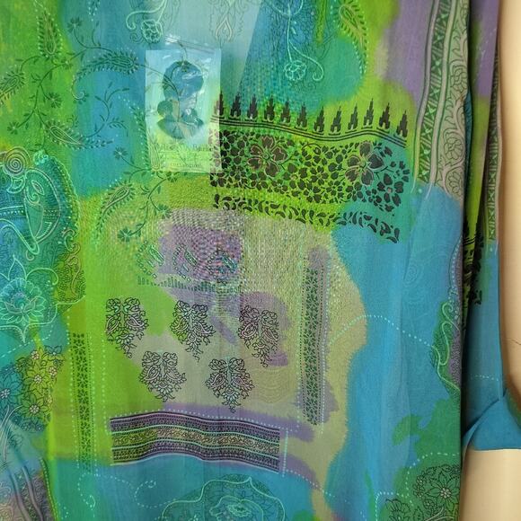 Delta Burke Floral Button Front Shirt - Picture 12 of 12